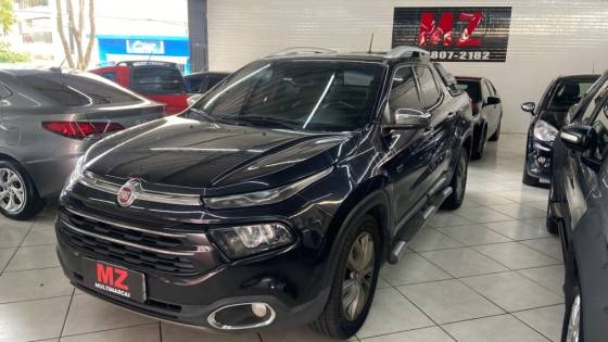 FIAT TORO 2.0 16V TURBO DIESEL RANCH 4WD AT9 FIAT TORO 2.0 16V TURBO DIESEL RANCH 4WD AT9